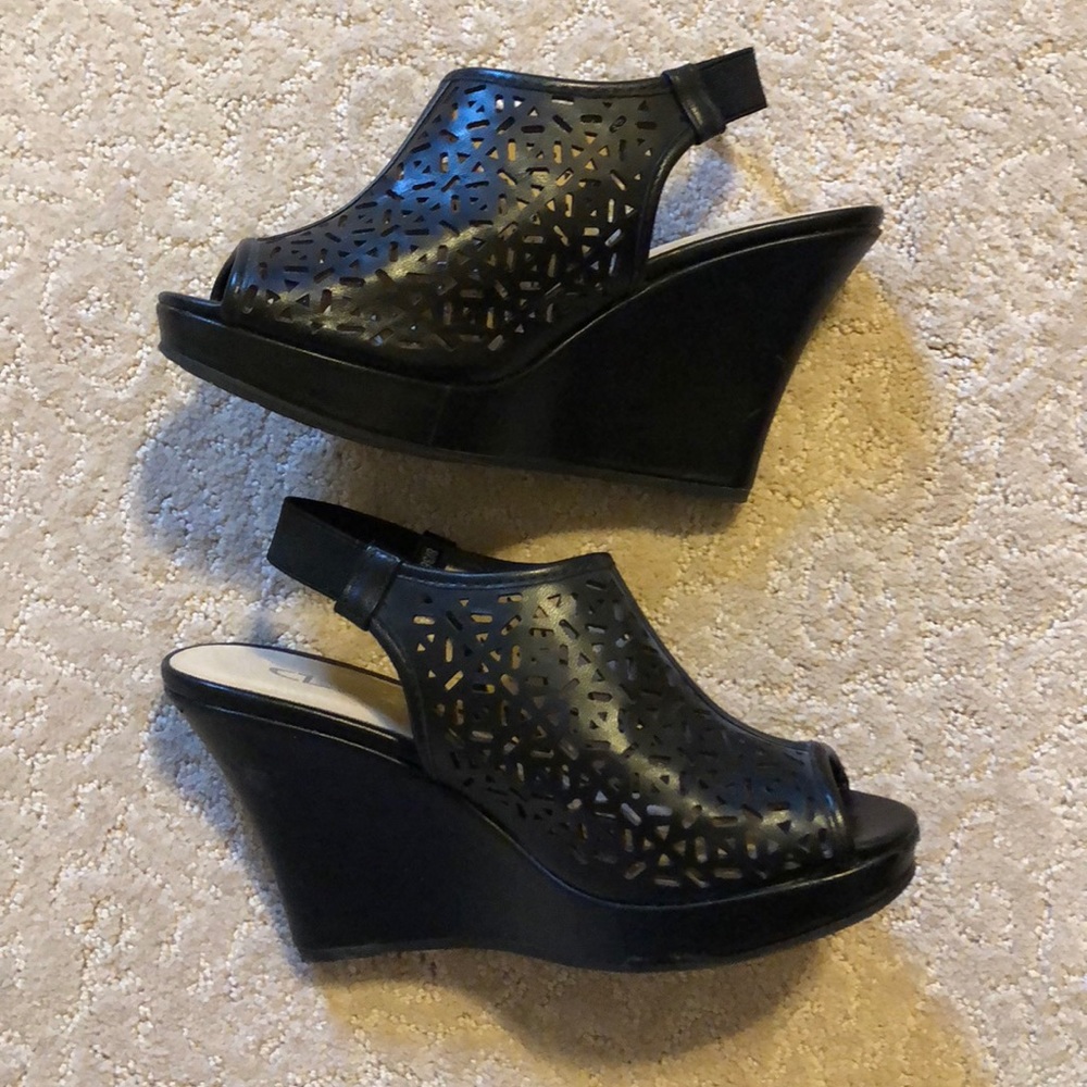 Peep toe wedges